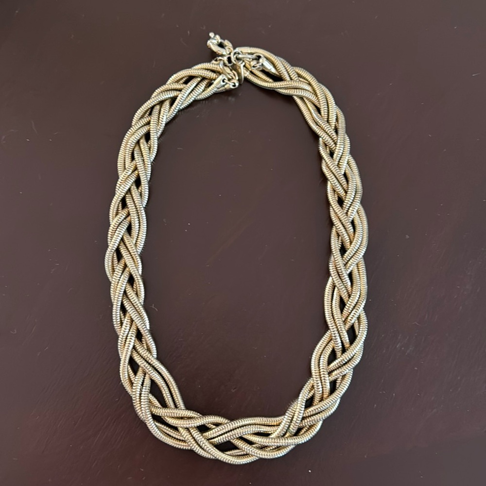 GILES & BROTHER NECKLACE